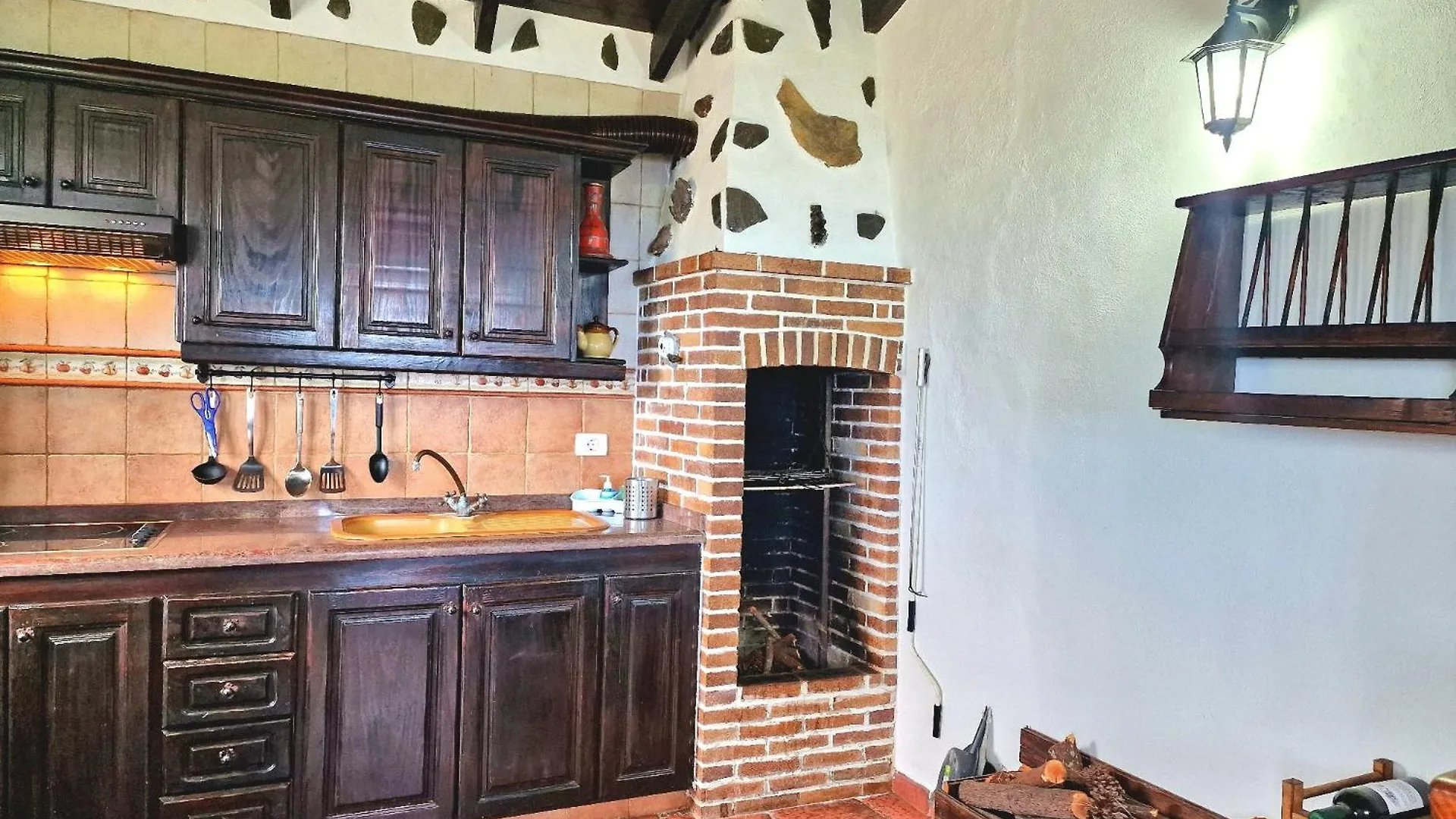 בית נופש Casa Rural Teide In Icod De Los Vinos By Hrtenerife Net ספרד